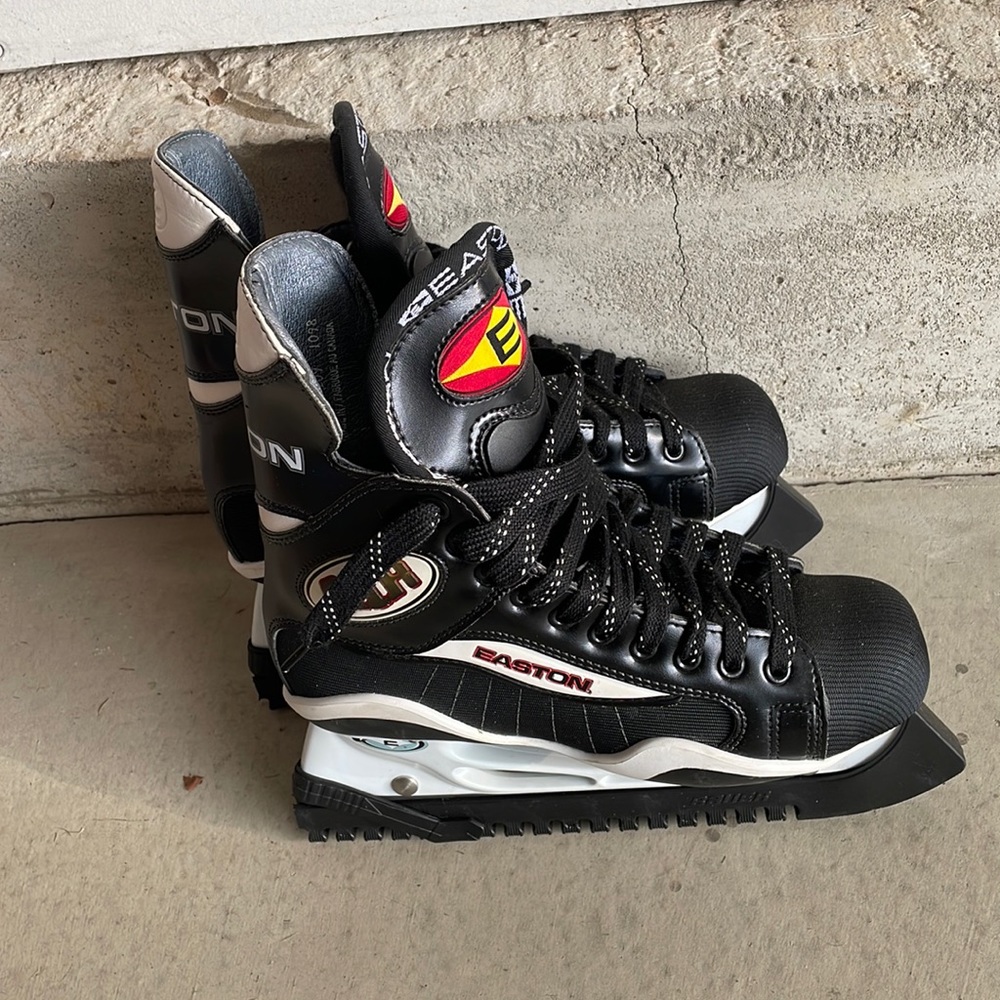 Easton Hockey skates (8 1/2)